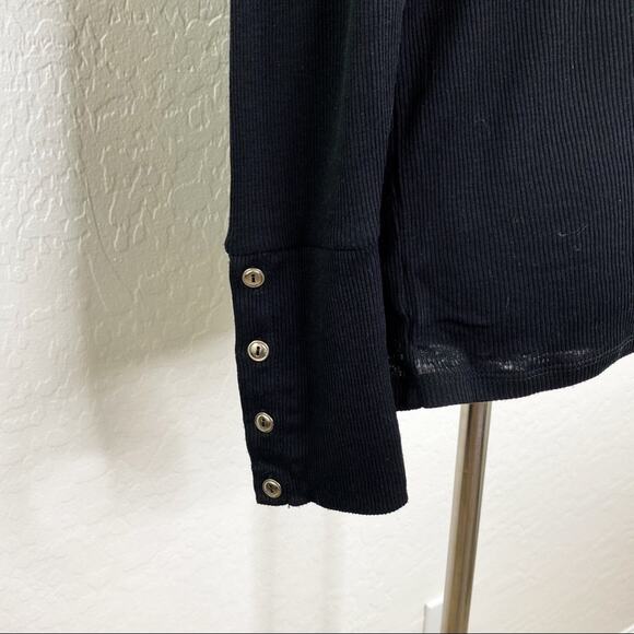 Chaser Long Sleeve Scoop Neck Henley with Button Cuffs Black Medium M NWT NEW - Picture 7 of 8